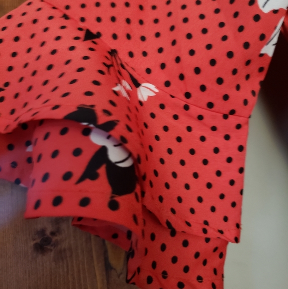 Women's 3/4 Length Jumpsuit - Picture 9 of 9